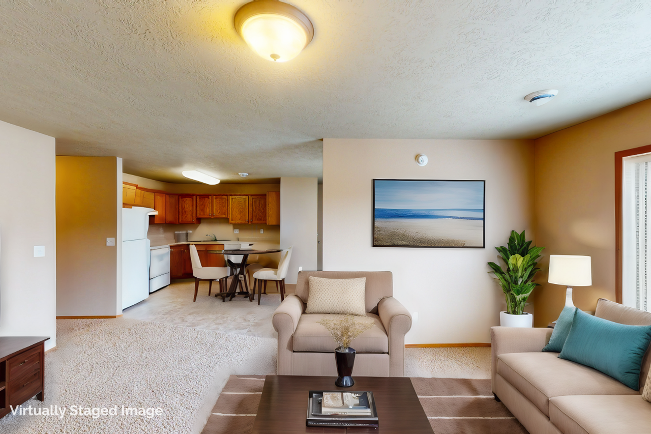 Joslyn Heights Apartments - Photo 2 of 11