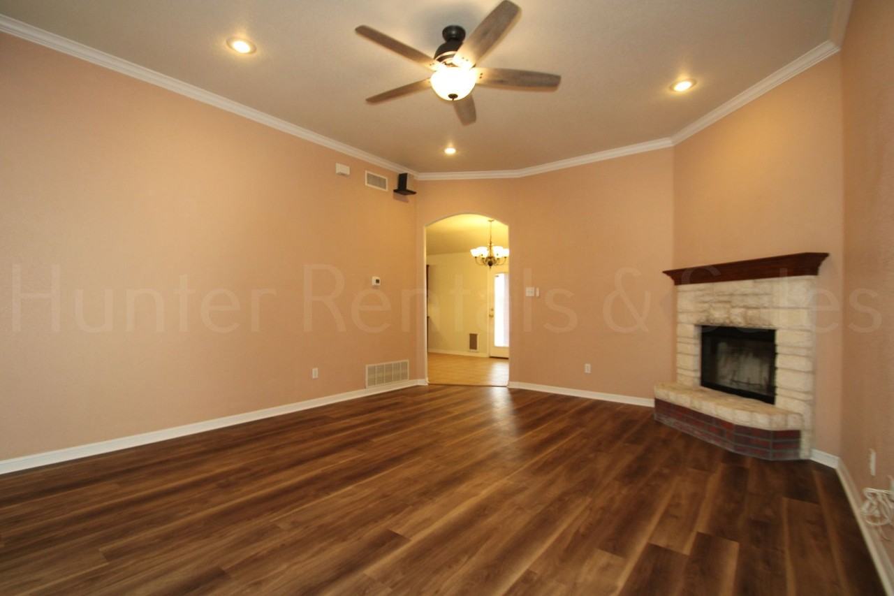 3804 Llano Estacado Ct - Photo 3 of 23