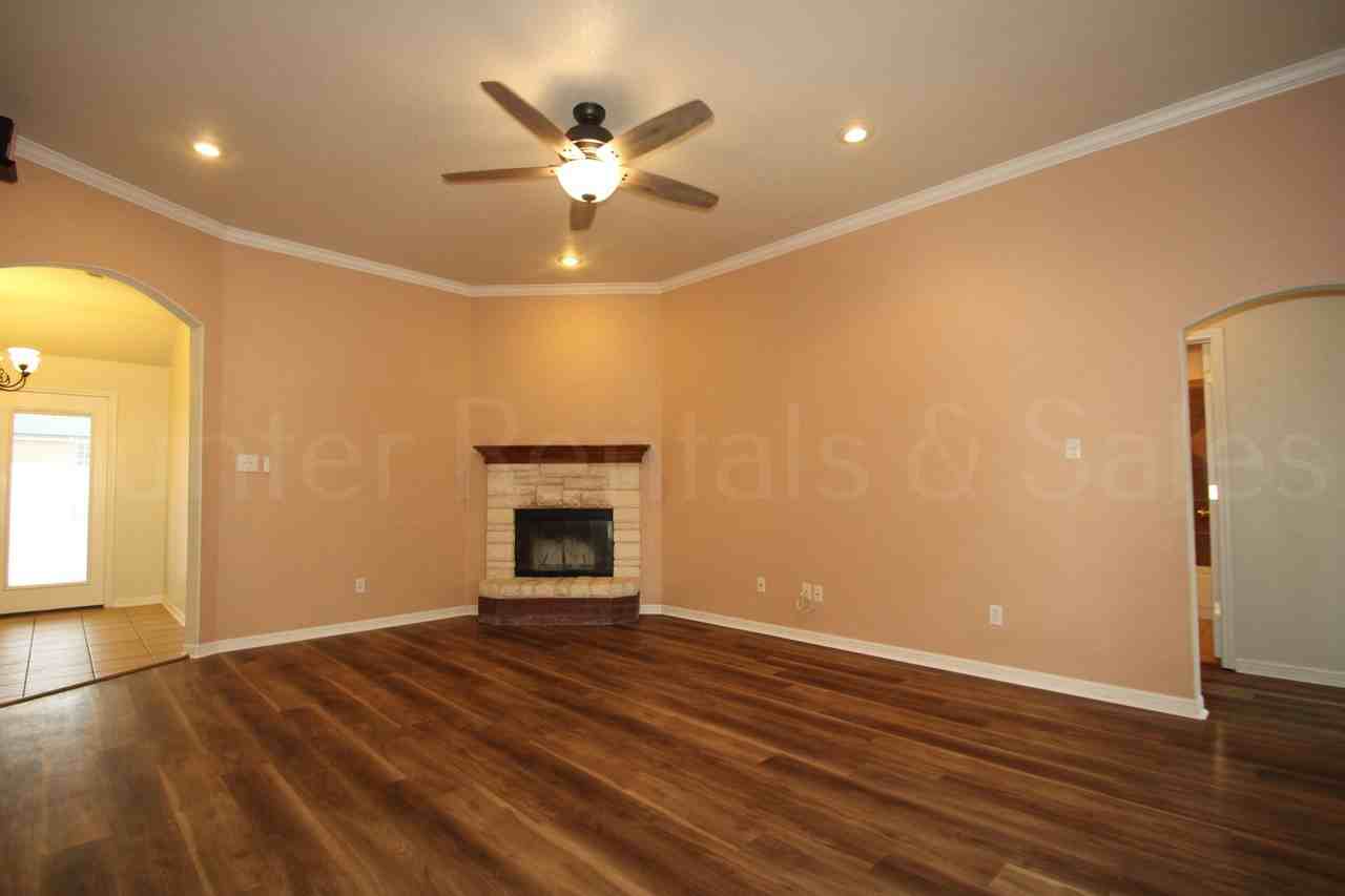 3804 Llano Estacado Ct - Photo 4 of 23
