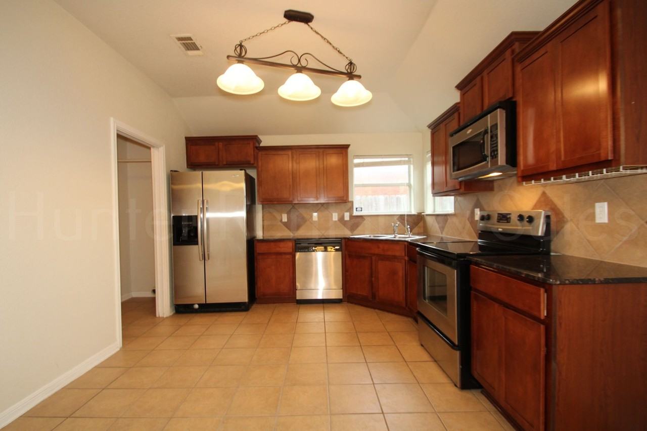 3804 Llano Estacado Ct - Photo 7 of 23
