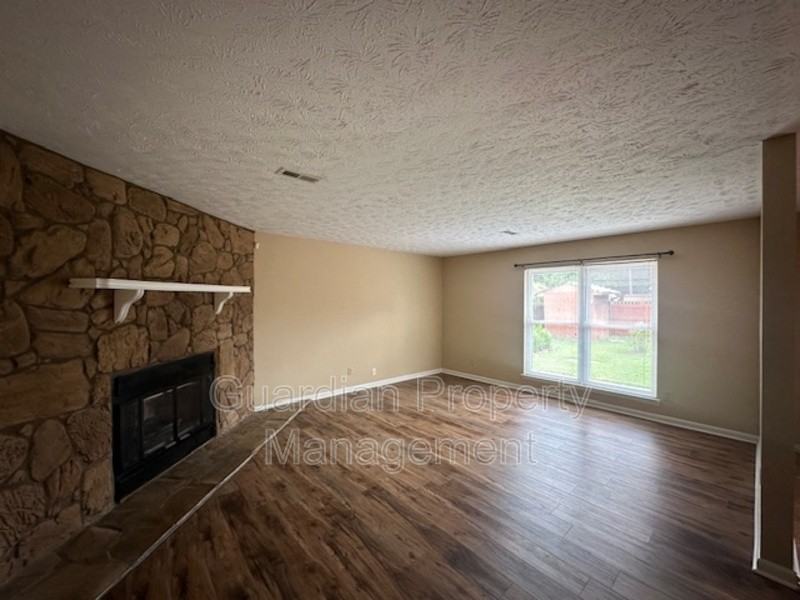 7042 Calamar Dr - Photo 3 of 23