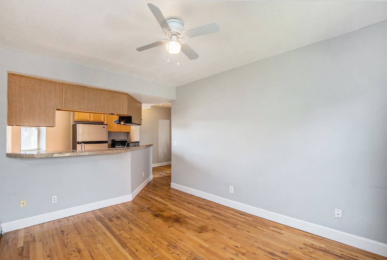 1629 N Clarkson St #31 - Photo 6 of 17