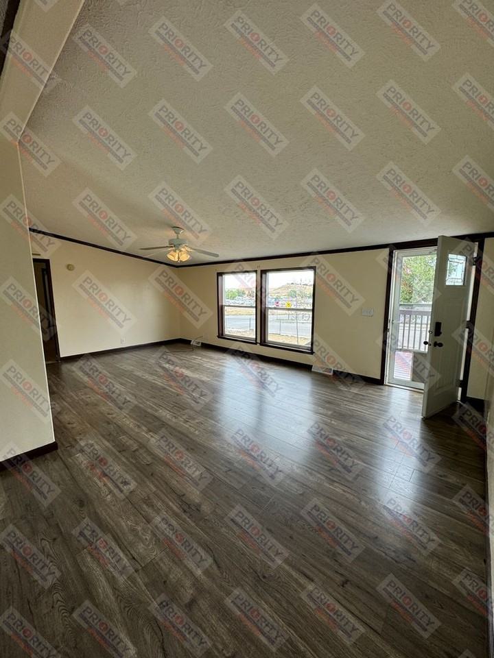 3814 Foothills Blvd - Photo 2 of 15