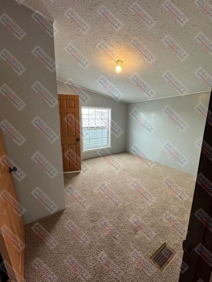 3814 Foothills Blvd - Photo 5 of 15