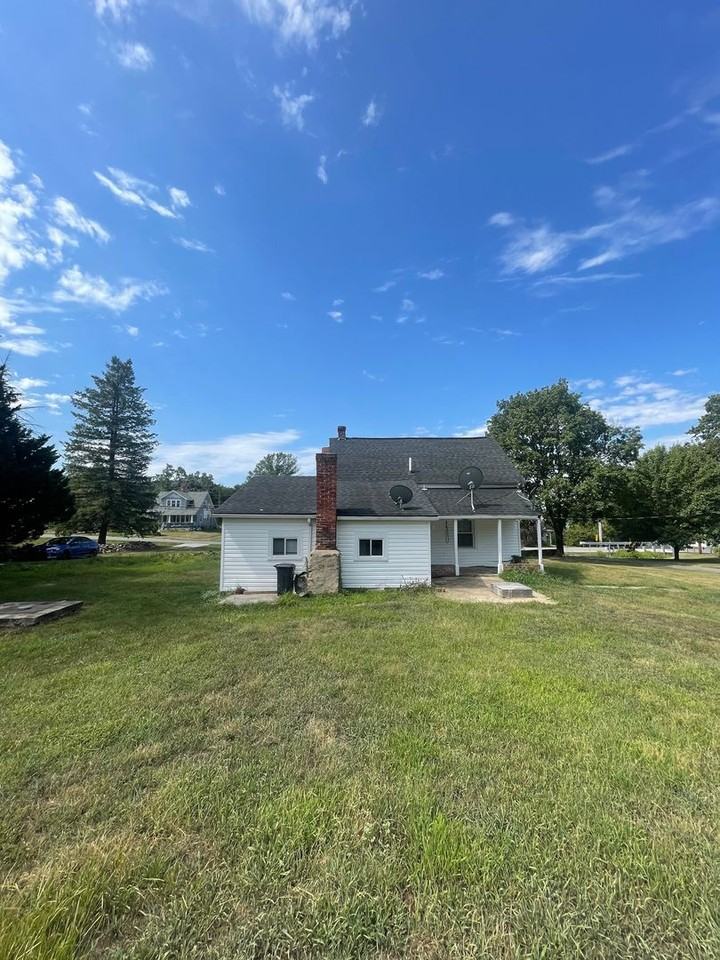 21328 Mount Lena Rd - Photo 3 of 13