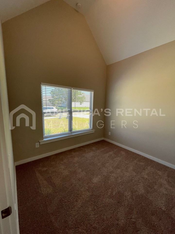 81 River Birch Ln - Photo 2 of 42