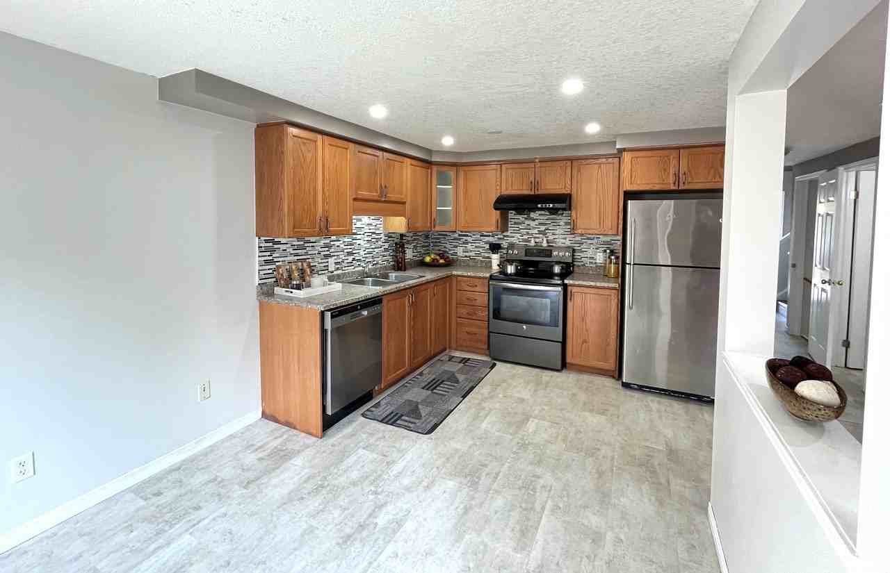 530 Virginia Creeper Street - Photo 3 of 16