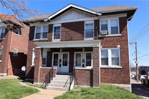 featured image of 4915/4917 Lindenwood Ave