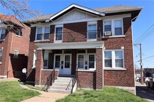 Lindenwood Ave 4915/4917 - Photo 1 of 1