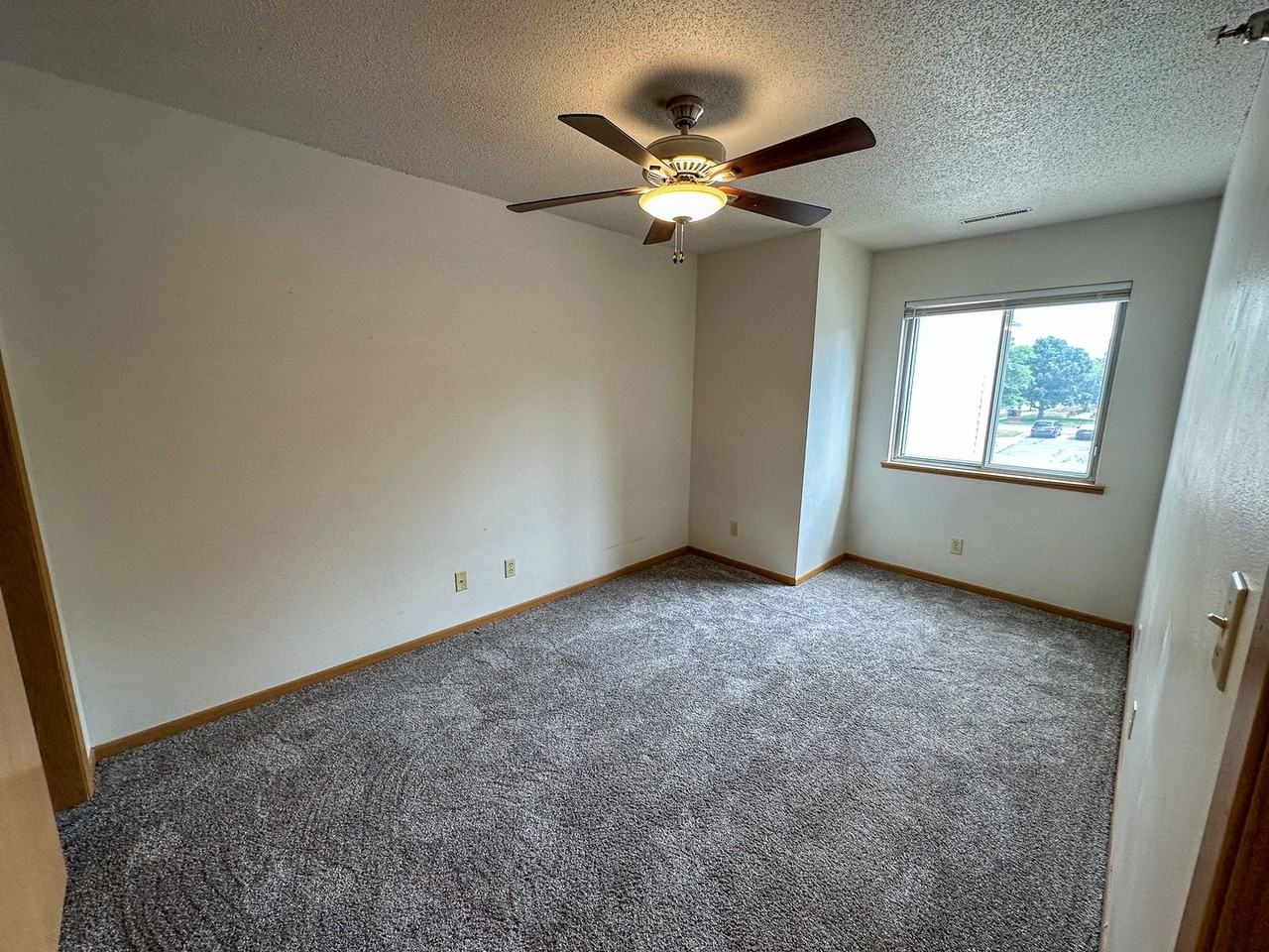 221 Sheldon - Photo 7 of 39