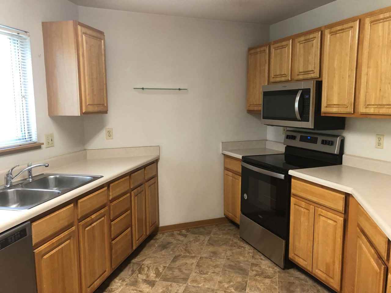 258 N. Hyland - Photo 2 of 50