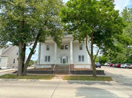 featured image of 2717 West St