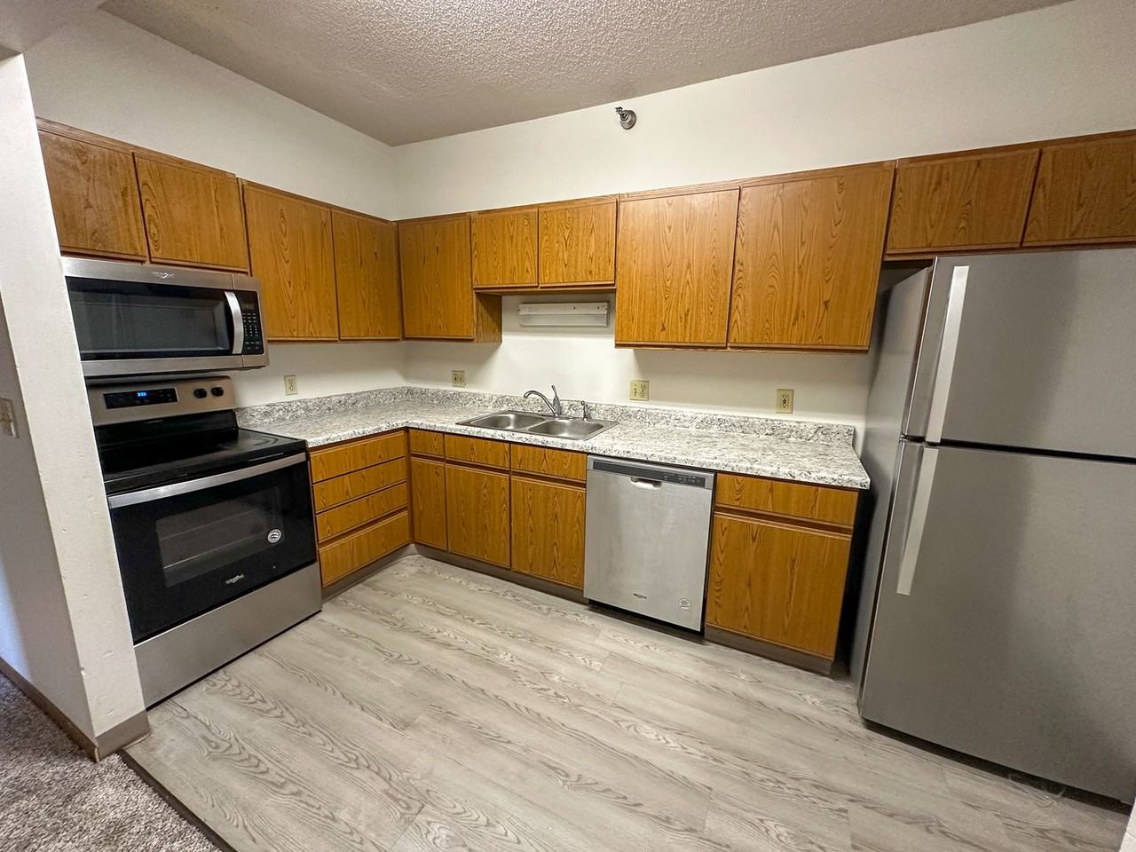 2717 West Street - Photo 6 of 22