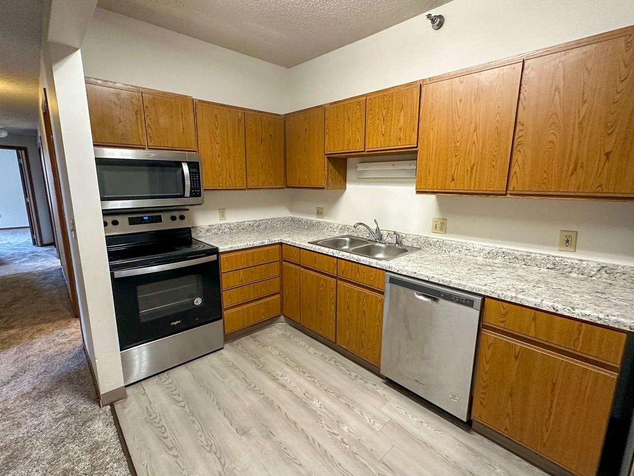 2717 West Street - Photo 7 of 22