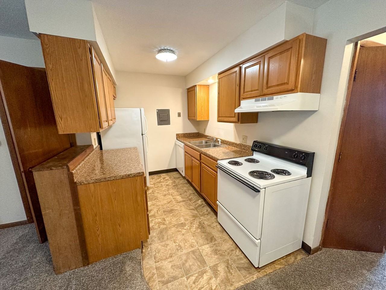 2921 Woodland - Photo 6 of 20