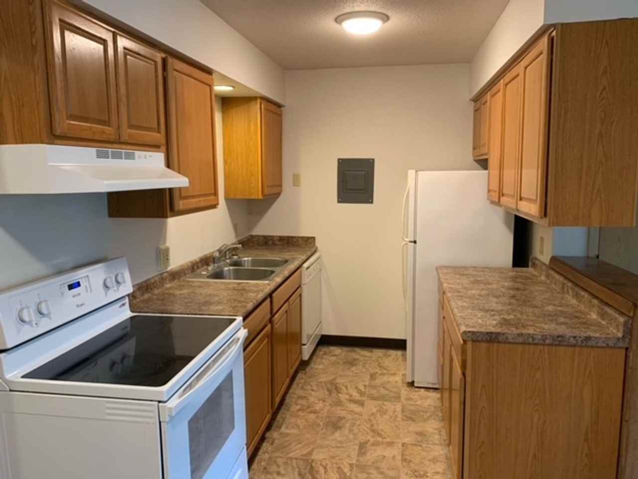 2921 Woodland - Photo 2 of 20