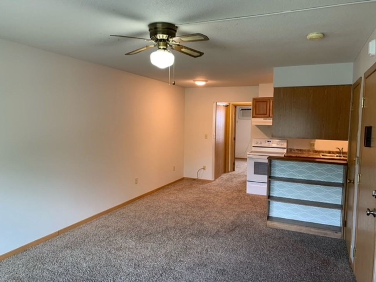 2921 Woodland - Photo 3 of 20