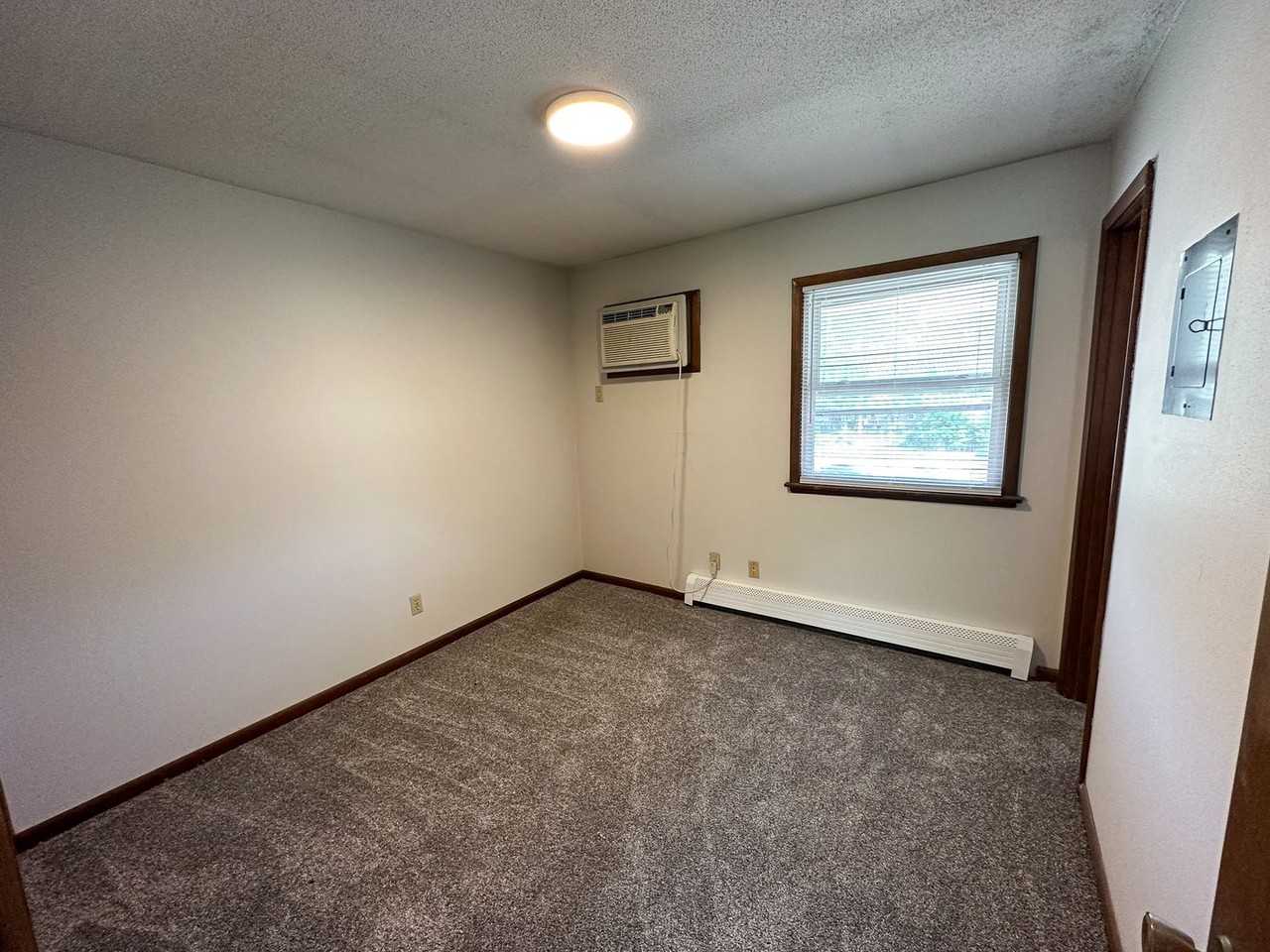 2929 West Street - Photo 7 of 32