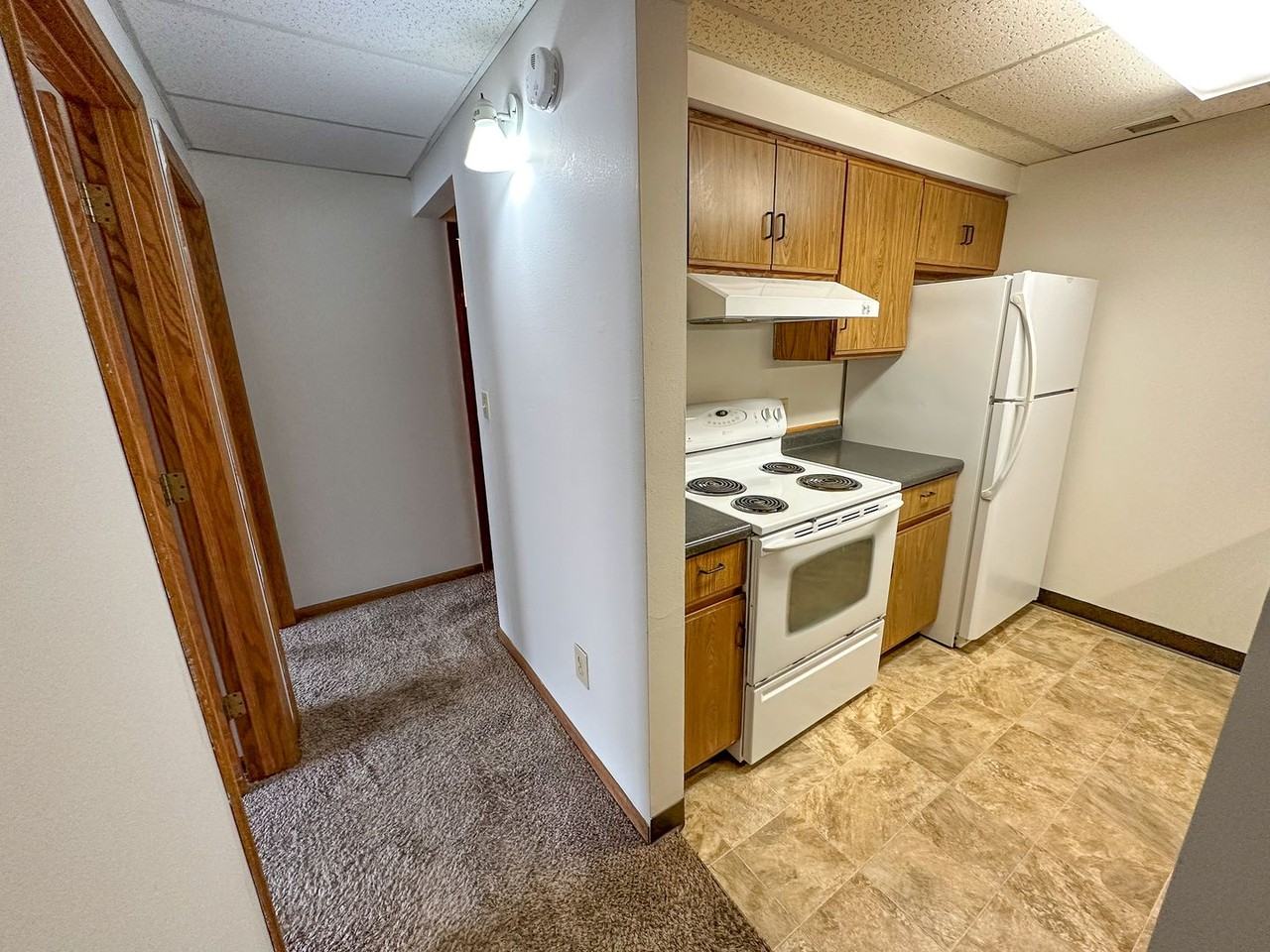 246 Hyland - Photo 7 of 22