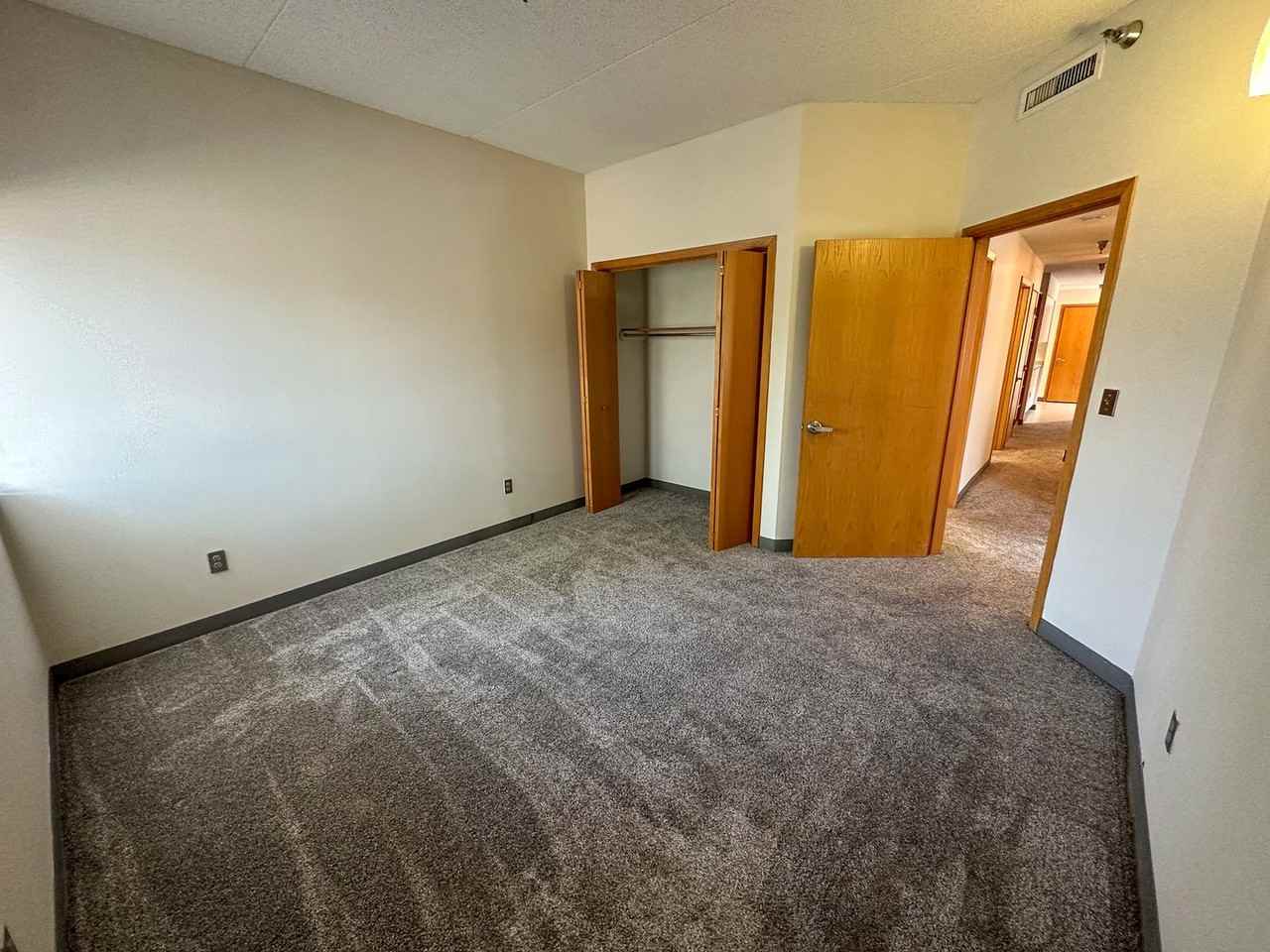 244 Hyland - Photo 7 of 37