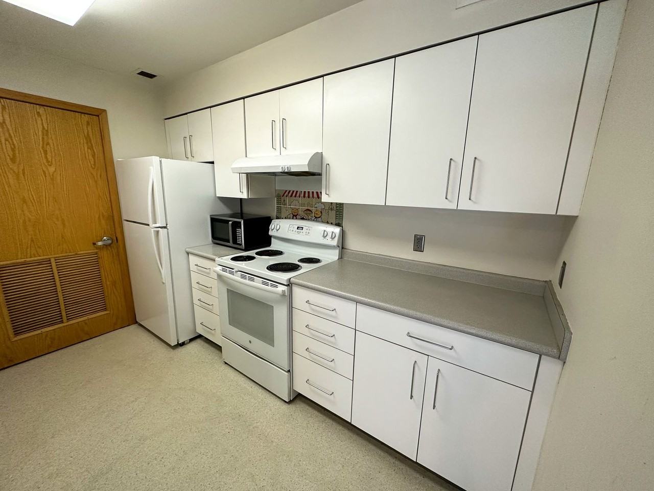 244 Hyland - Photo 5 of 25