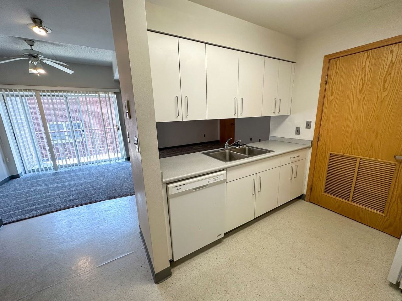 244 Hyland - Photo 6 of 25