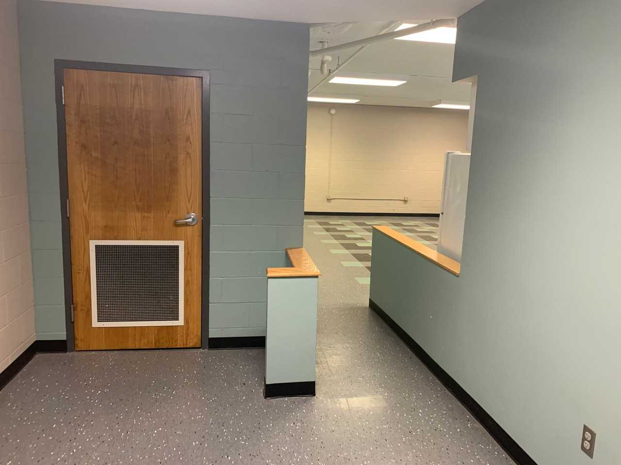 245 Hyland - Photo 4 of 40