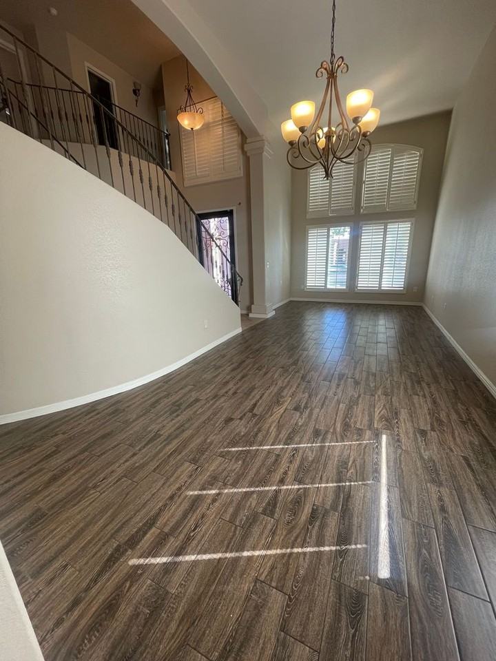 3768 Ascencion Cir - Photo 5 of 38