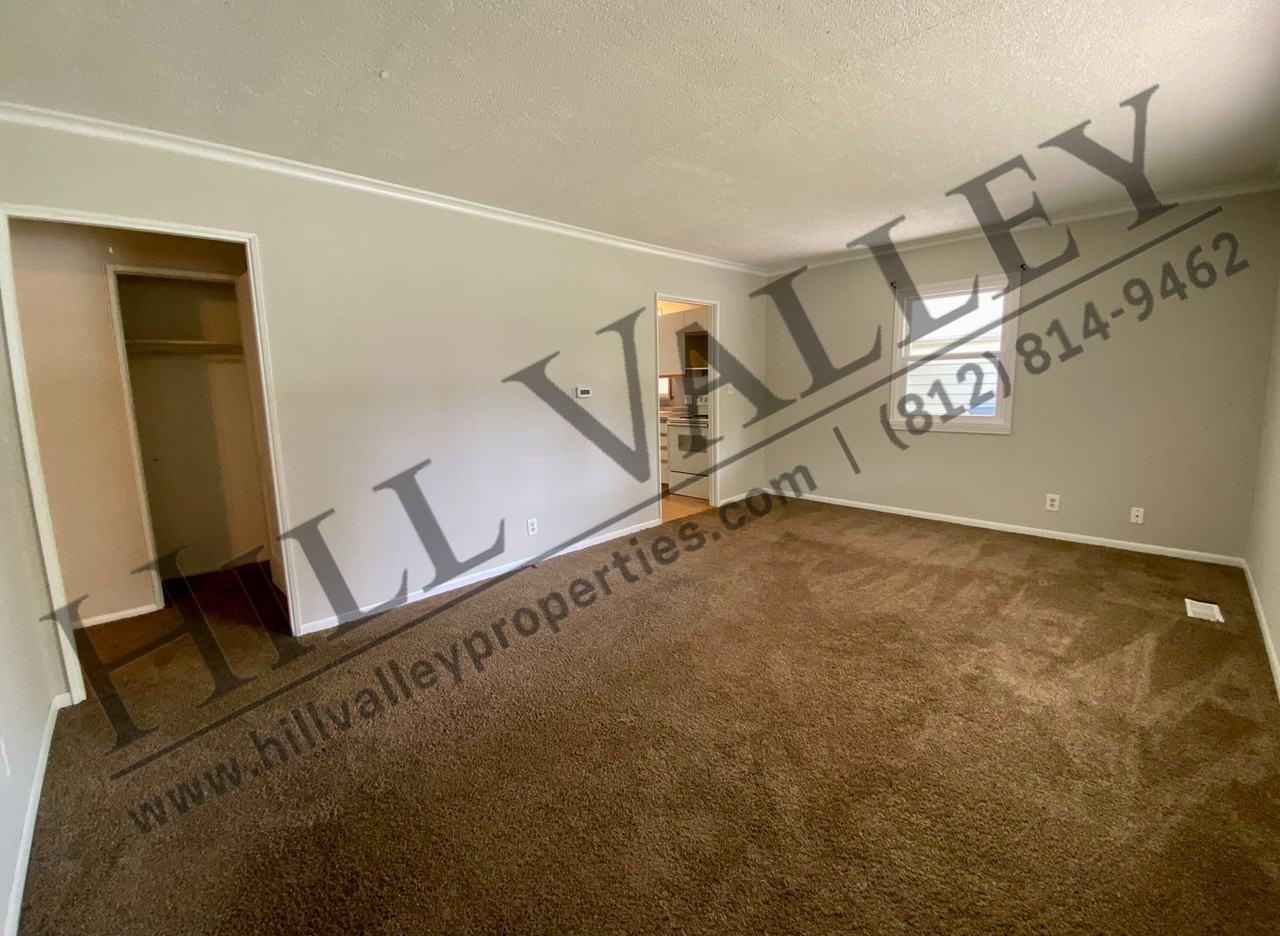 2322 Washington Ave - Photo 3 of 14