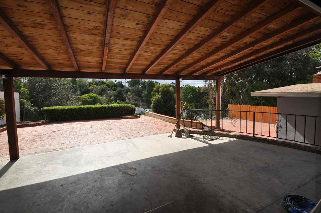 4967 Campanile Dr - Photo 6 of 28