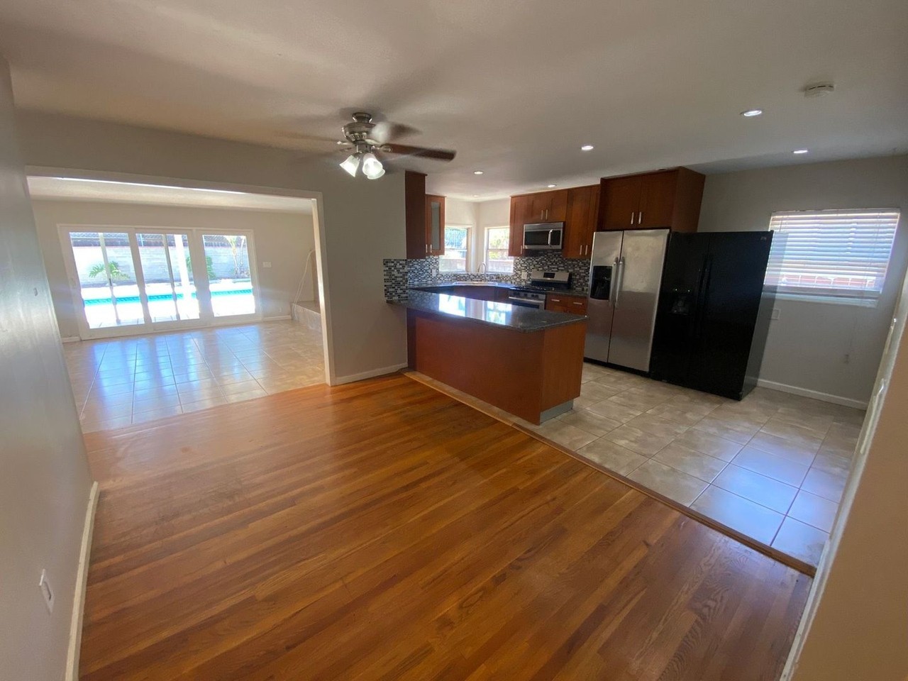 5135 E Falls View Dr - Photo 6 of 18