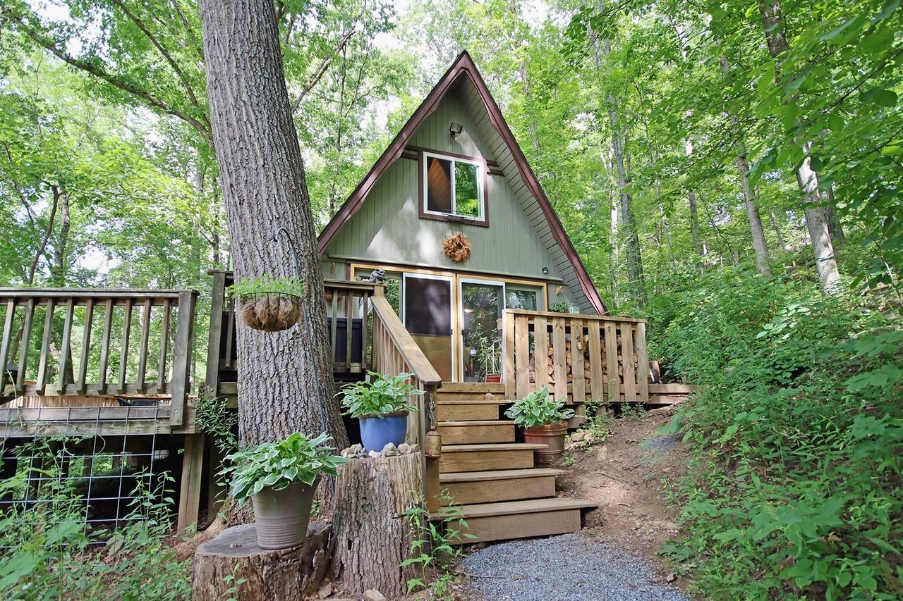 439 James Ln - Photo 2 of 26