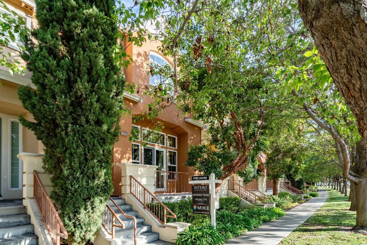 4090 Crandall Cir - Photo 4 of 26