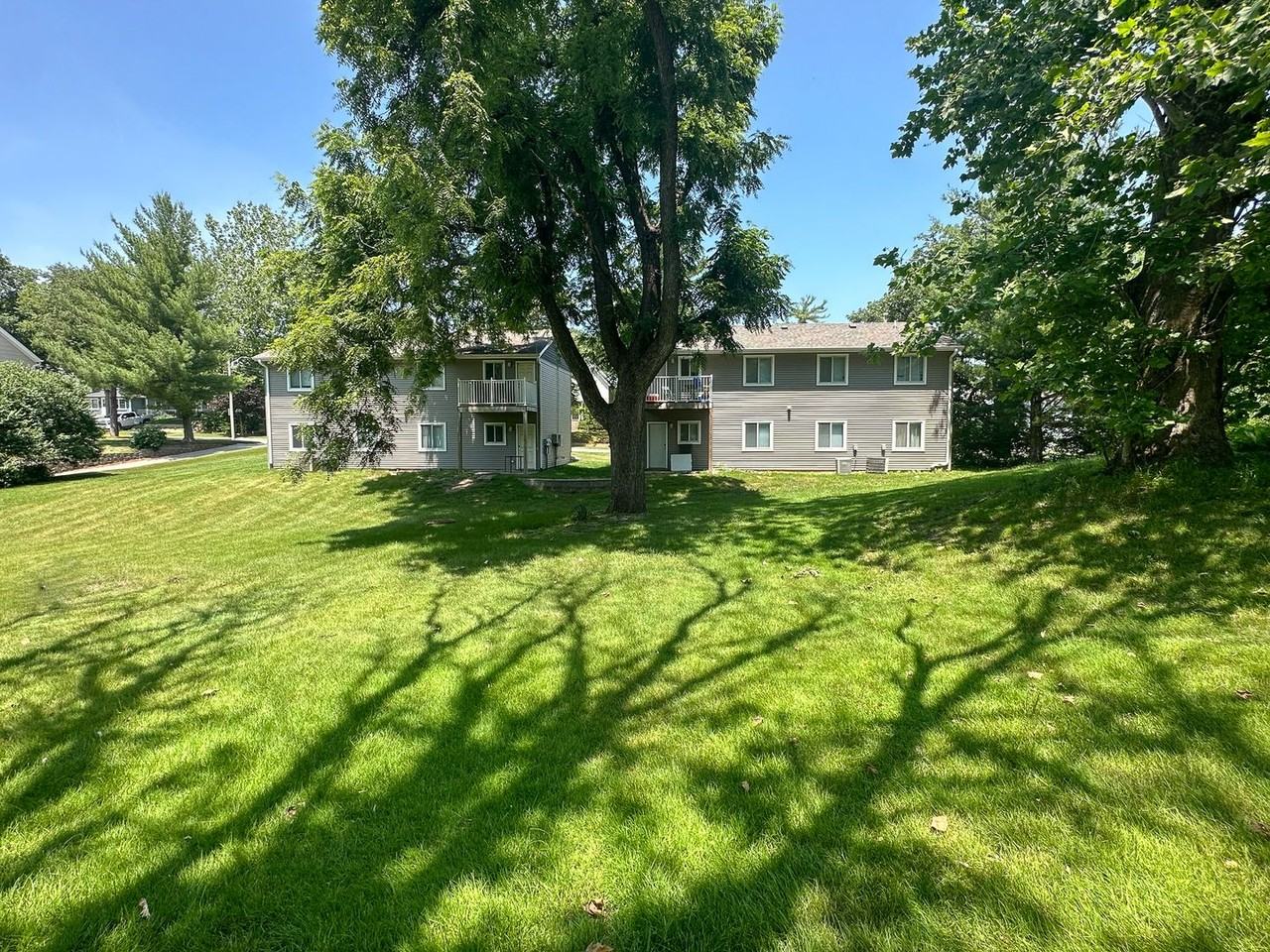 3110 West St - Photo 2 of 16