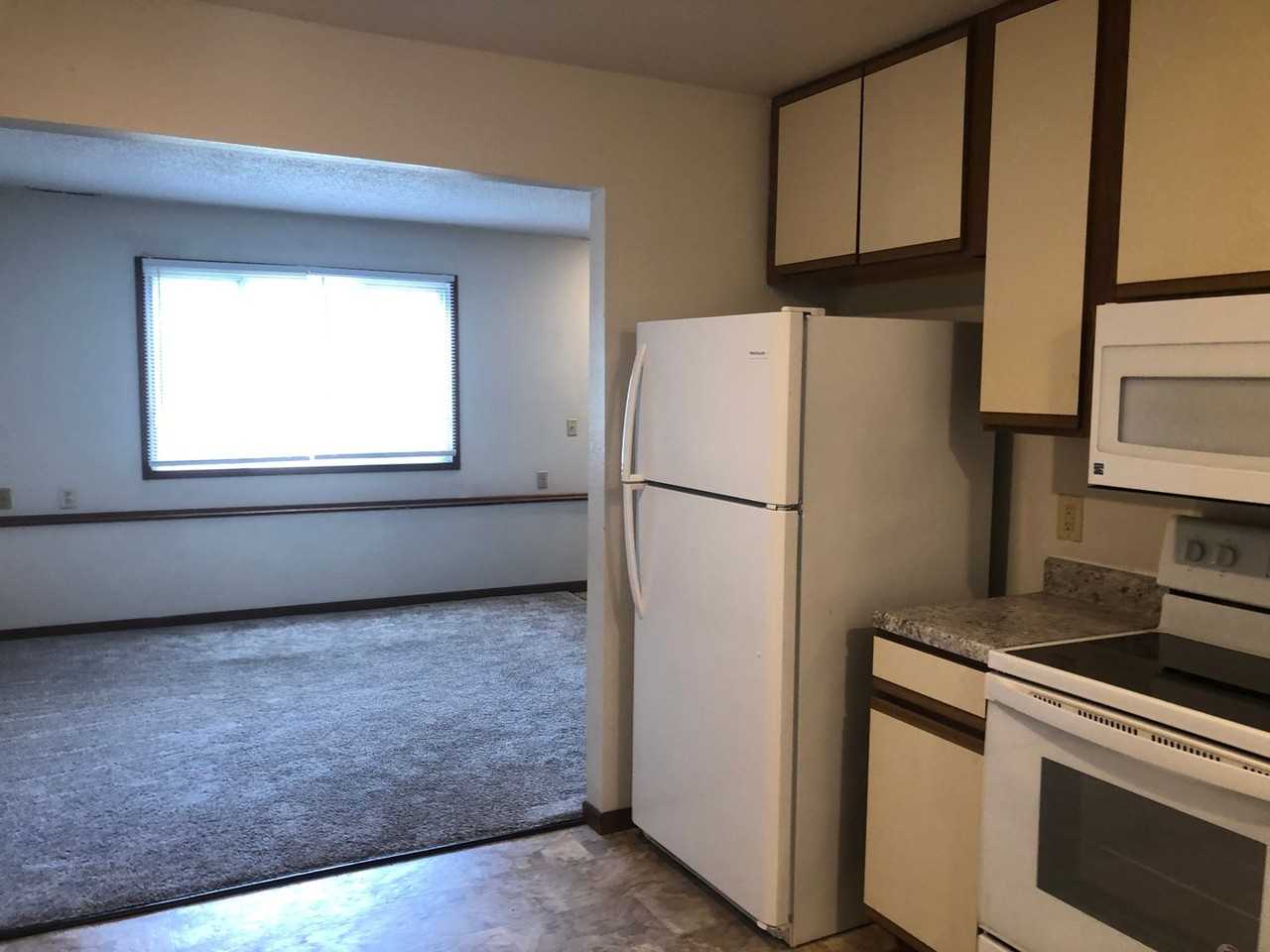 3110 West St - Photo 3 of 16