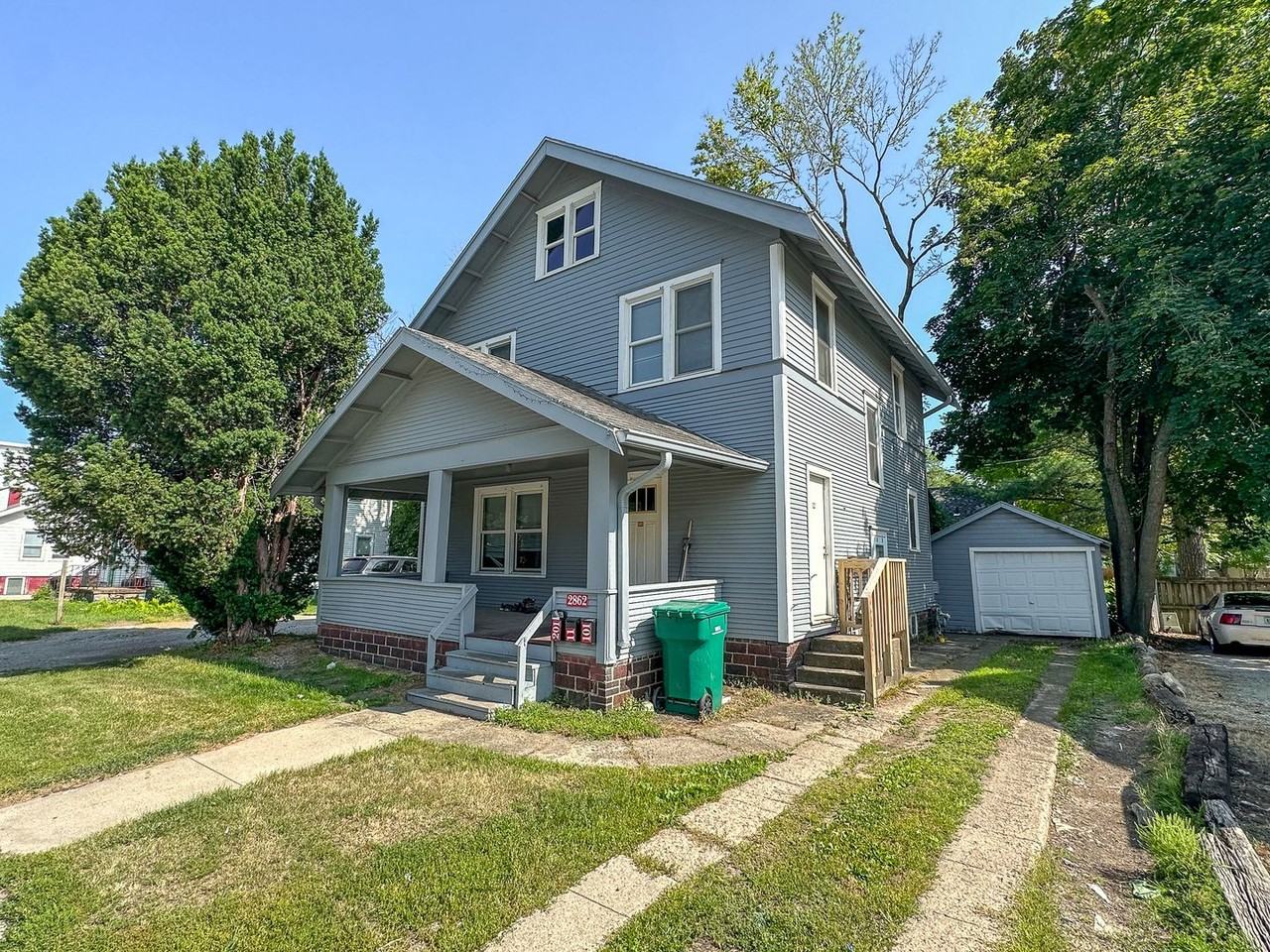 2862 Lincoln Way - Photo 2 of 16