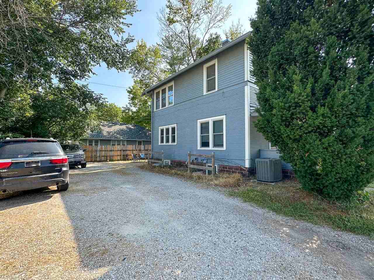 2862 Lincoln Way - Photo 3 of 16