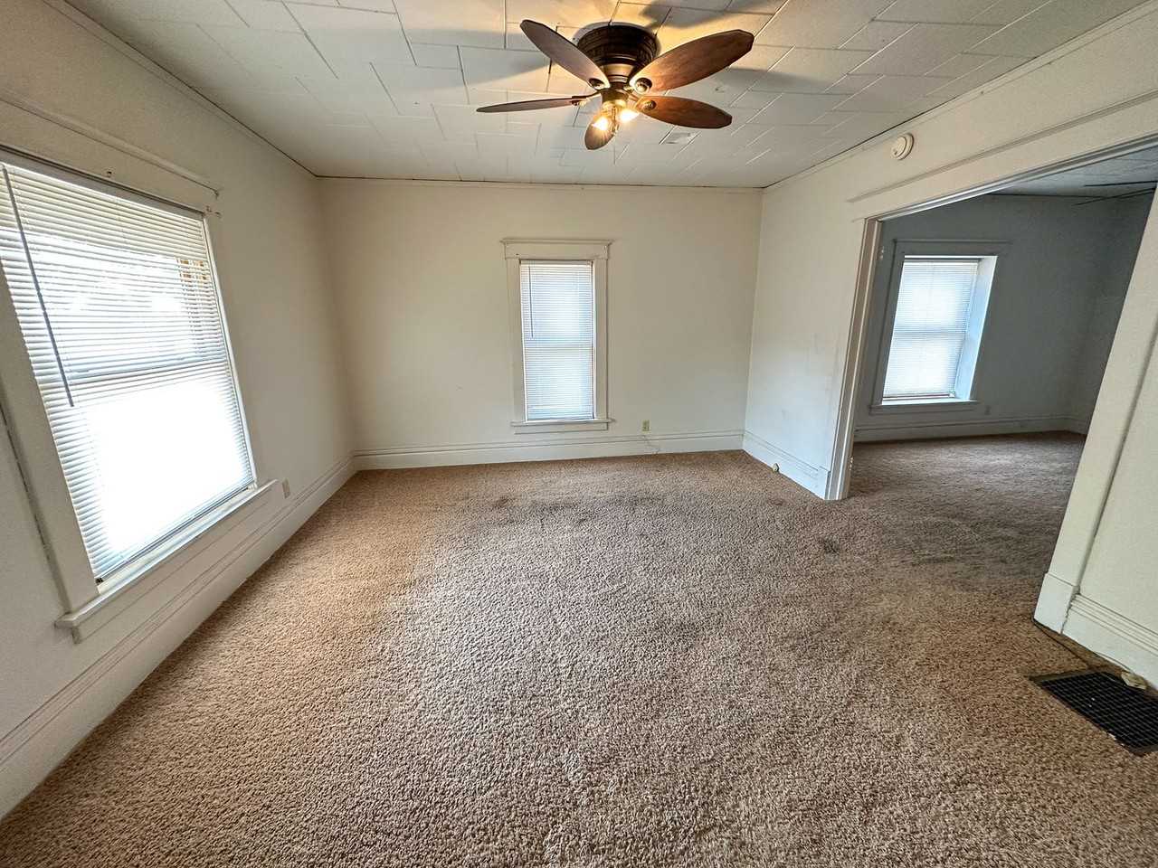 535 Welch Ave - Photo 5 of 32