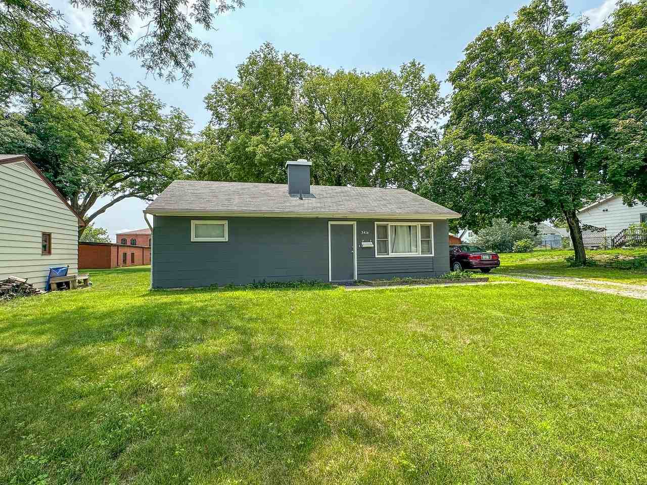 3414 West St - Photo 2 of 10