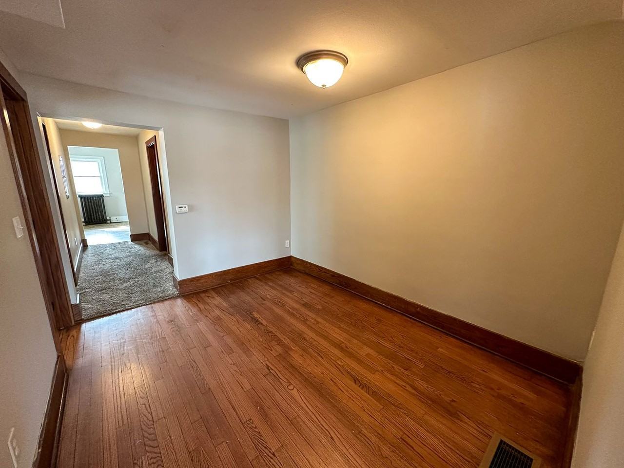 225 Sheldon Ave - Photo 7 of 32