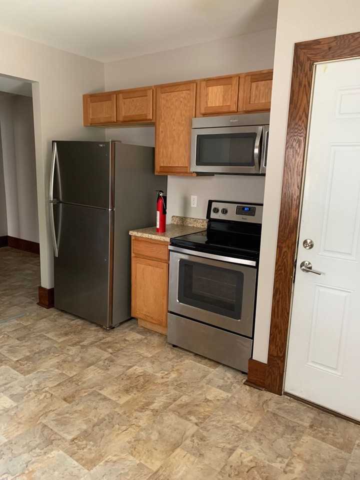 227 Sheldon Ave - Photo 6 of 25