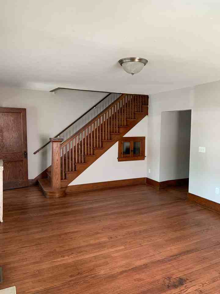 227 Sheldon Ave - Photo 4 of 25
