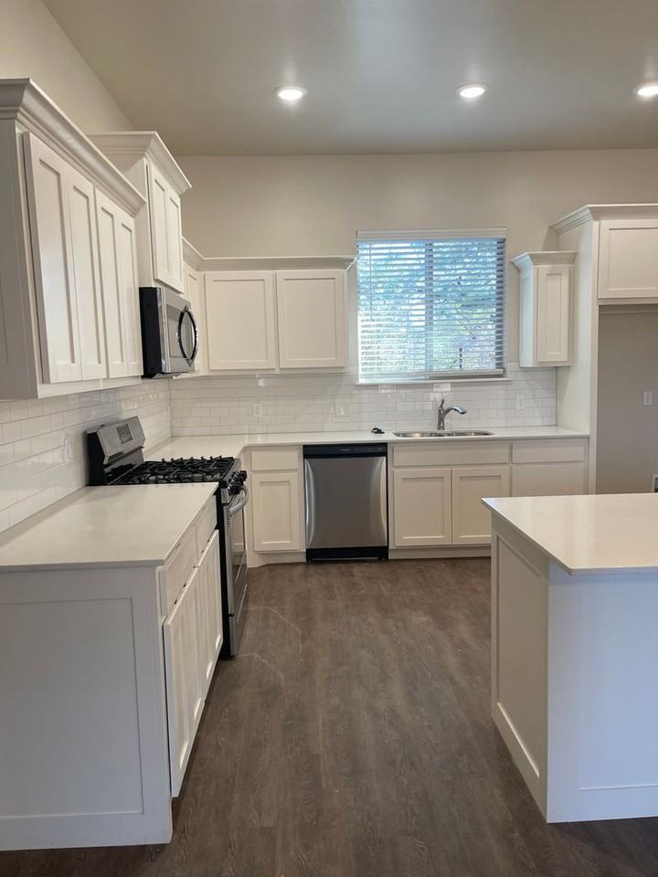 4502 Enclave Cir - Photo 6 of 29