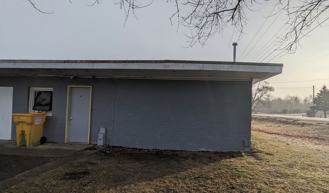 5582 S Oceana Dr - Photo 1 of 1