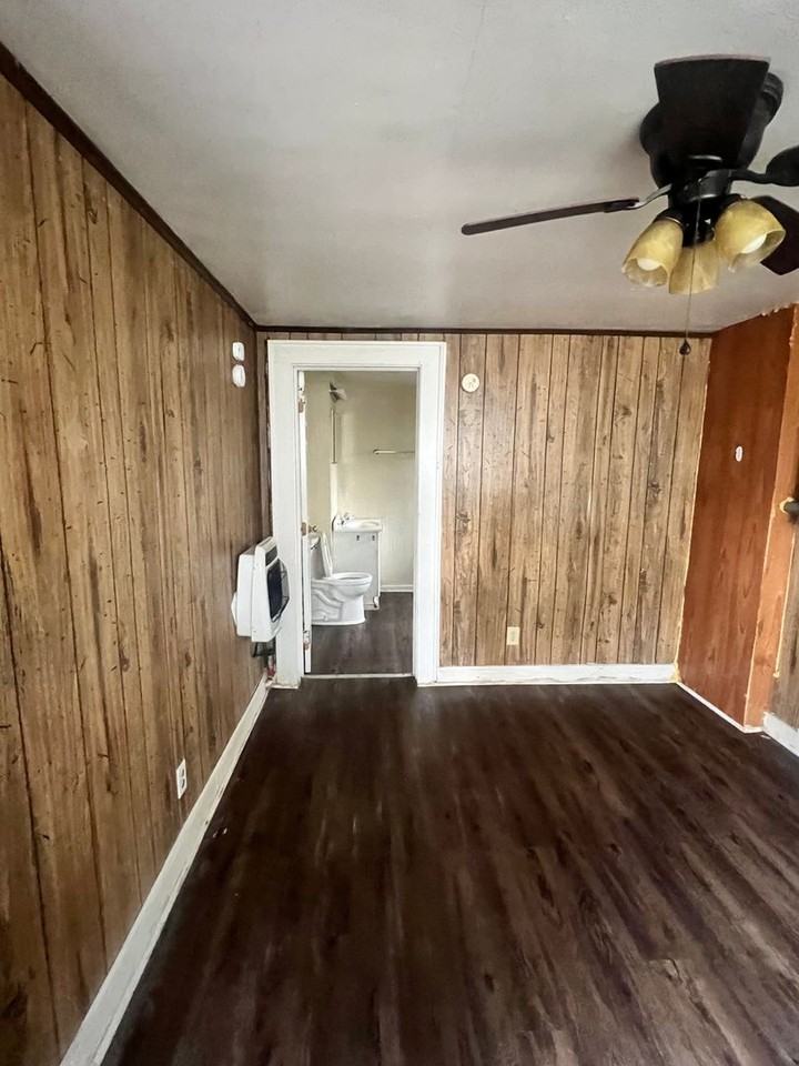 805 Nuckolls St - Photo 3 of 8