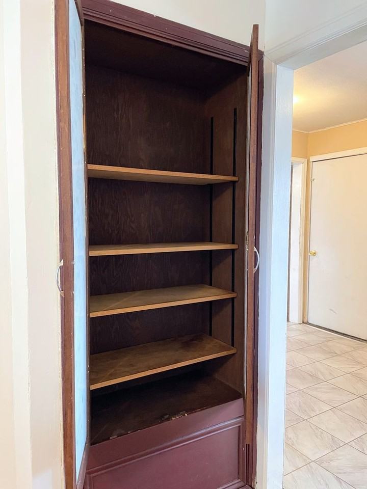 1434 N Belmont St - Photo 4 of 20