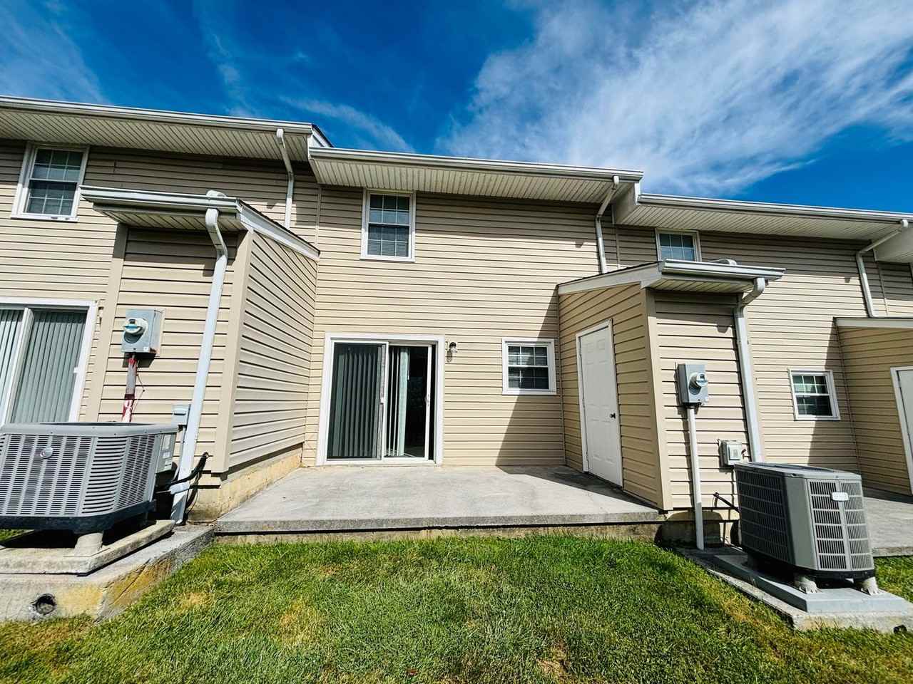 341 New Kent Rd - Photo 4 of 21