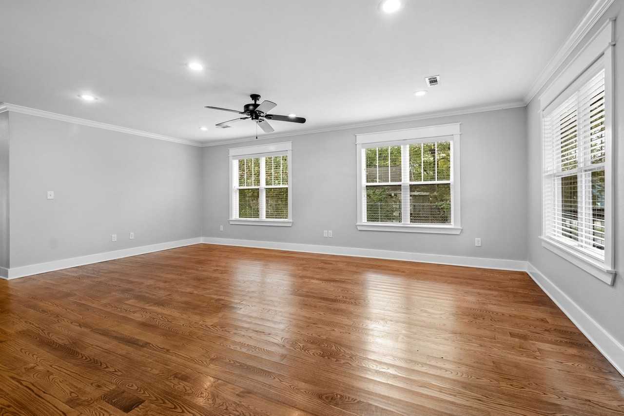 405 E Martin Luther King Jr Blvd - Photo 5 of 28