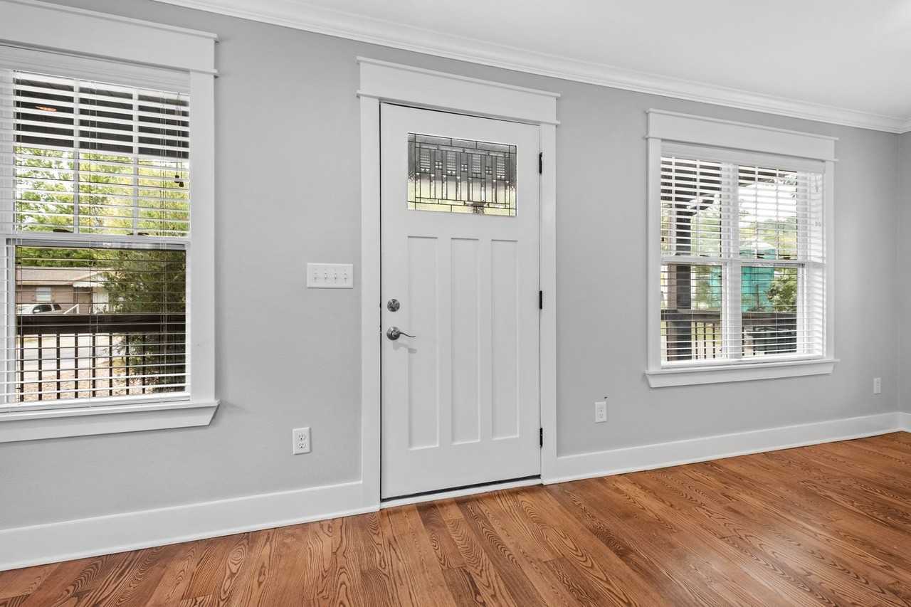 405 E Martin Luther King Jr Blvd - Photo 6 of 28