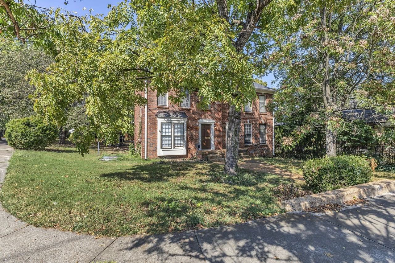 1933 18th Ave S - Photo 4 of 30